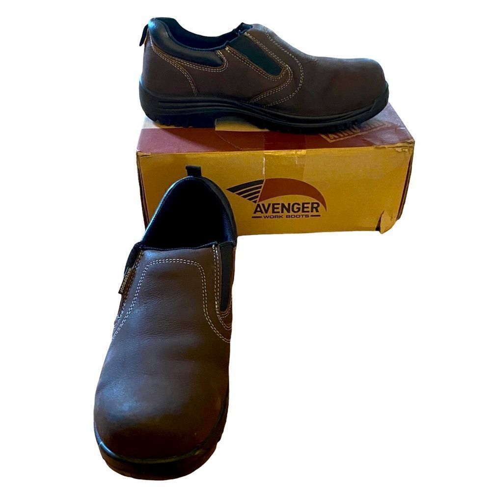 Men’s Avenger Foreman Slip On Safety Work Shoes Sz 10 NIB